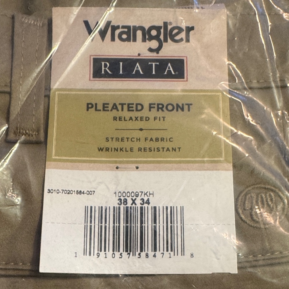 Wrangler Riata Pleated Front Pants